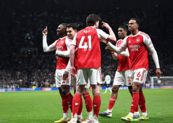 أرسنال يكتسح توتنام برباعية نارية 3 أرسنال يكتسح توتنام برباعية نارية