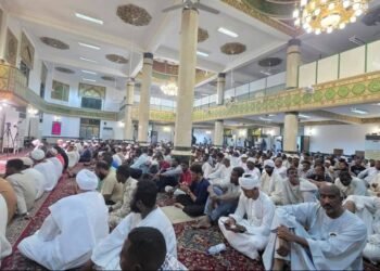 شيخ الزين يحيي أول تراويح بمسجد سيدة سنهوري 2 شيخ الزين يحيي أول تراويح بمسجد سيدة سنهوري