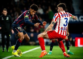 برشلونة يعزز صدارته للدوري الإسباني بثلاثية