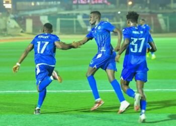 الهلال يعزز صدارة “الشرق” بثنائية في شباك الميرغني