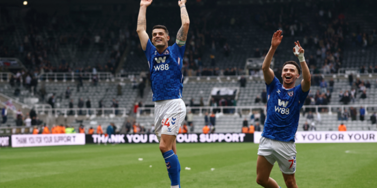 سندرلاند يقلب الطاولة على نيوكاسل ويخطف فوزًا قاتلًا 1 send